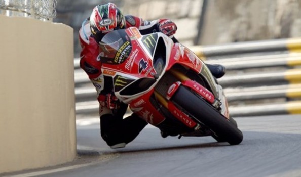 Milwaukee Yamaha duda si participar en el TT 2014 ante el cambio de reglamento