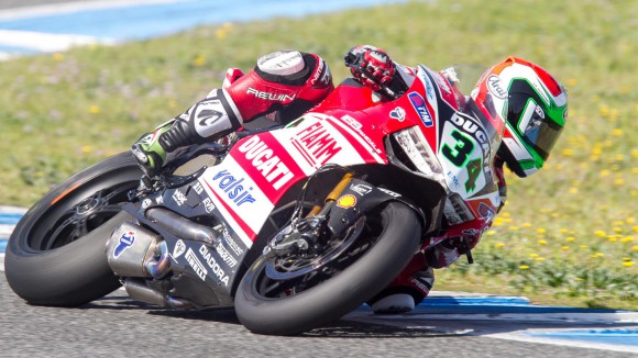 Las Ducati de Giugliano y Davies lideran la primera jornada de test en Jerez