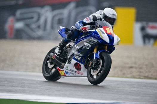 WSBK 2014 Assen: Nikki Tuuli vence una carrera de supervivencia en Superstock 600