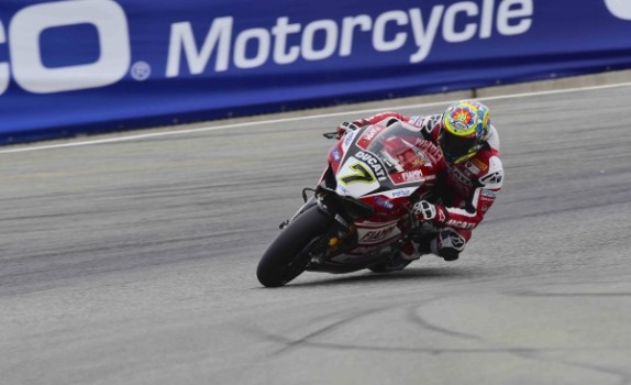 WSBK Laguna Seca: Chaz Davies encabeza la primera jornada