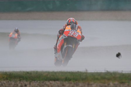 Marc Márquez y Dani Pedrosa inician en Brno tres días de entrenamientos en los que probarán por primera vez la moto de 2015