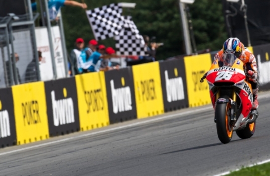 ¡Tenía que ser él! Dani Pedrosa vence en Brno, cierra bocas y corta la racha de Márquez