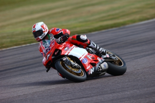 BSB Thruxton: Jakub Smrz, pole por primera vez. Aulestia saldrá 17º