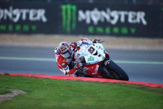 BSB Silverstone: Kiyonari y Byrne, a saco desde el primer momento