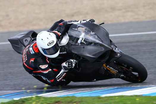 Tati Mercado se lesiona la muñeca en los test de Jerez