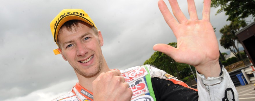 Ian Hutchinson disputará el TT Supersport con MV Agusta. Rutter ficha por Penz13.com