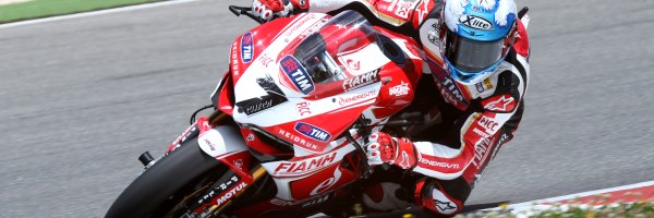 Carlos Checa pilotará la Ducati Panigale durante unos test en Mugello