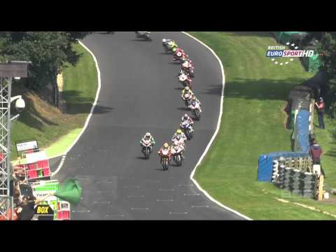 Vídeo: Resumen Carreras BSB Cadwell Park 2015