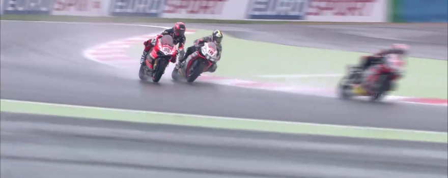 WSBK Magny Cours: Leon Haslam se lleva una accidentada Superpole bajo el agua