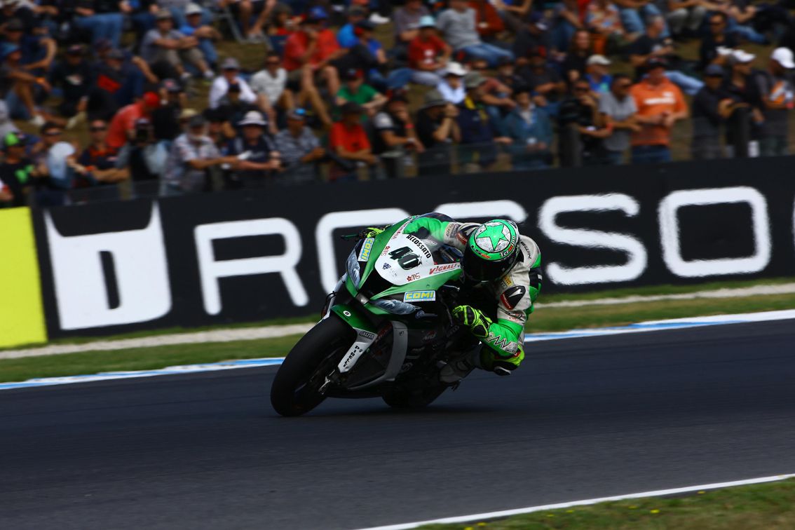 WSBK Phillip Island: Román Ramos roza el top-10 en la primera carrera