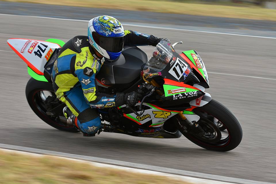 Andrés González vence en la carrera inaugural de Superbike Argentino