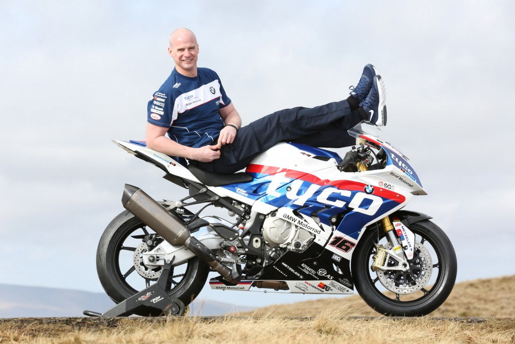 Ryan Farquhar disputará el TT Superbike con Tyco BMW