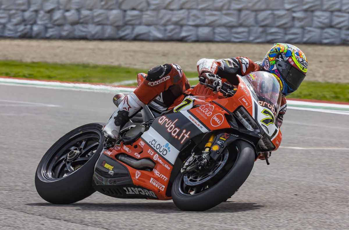 WorldSBK Imola: Chaz Davies, intratable en la primera carrera