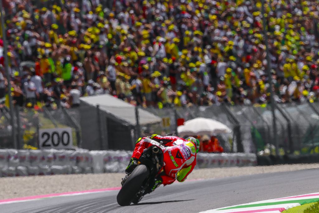 Andrea Iannone durante el Gran Premio de Italia en Mugello