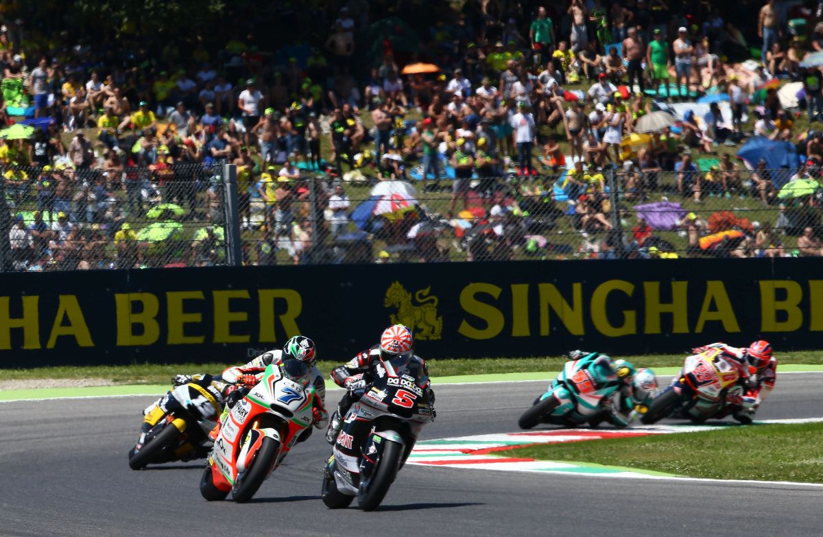 Johan Zarco y Lorenzo Baldasarri durante el Gran Premio de Italia de Moto2