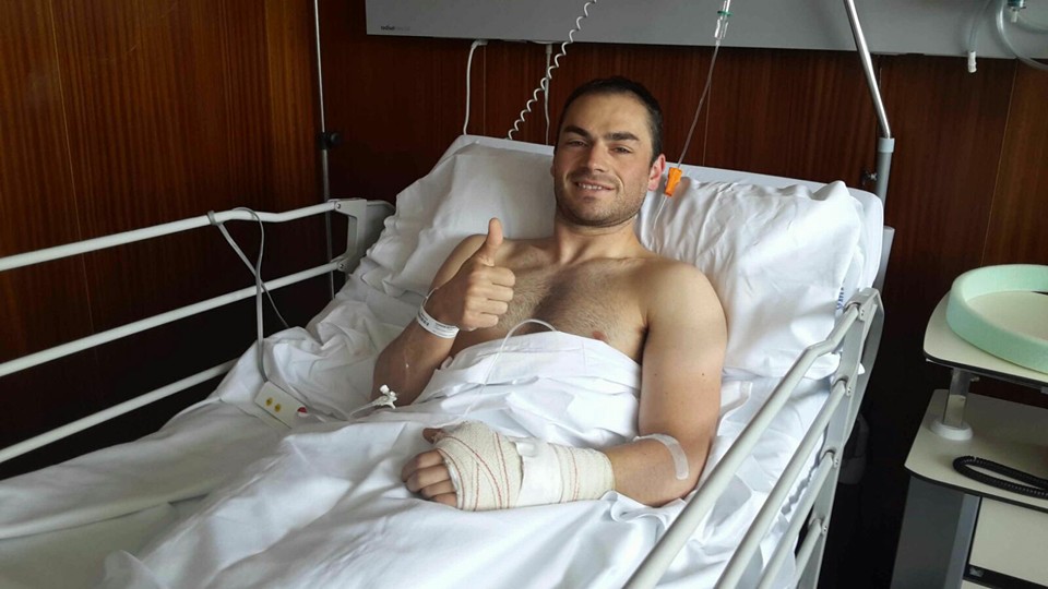 Román Ramos, operado de su lesión en la mano izquierda