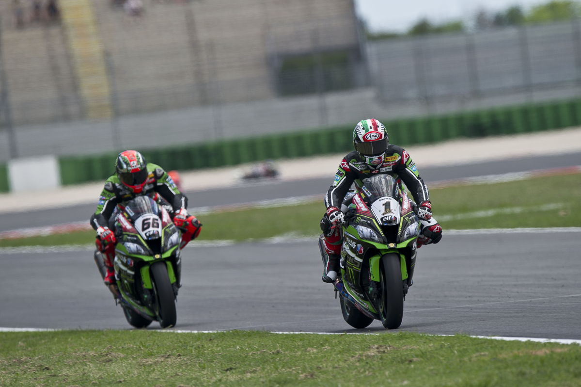 WorldSBK Misano: Golpe de autoridad de Jonathan Rea. Forés, cuarto