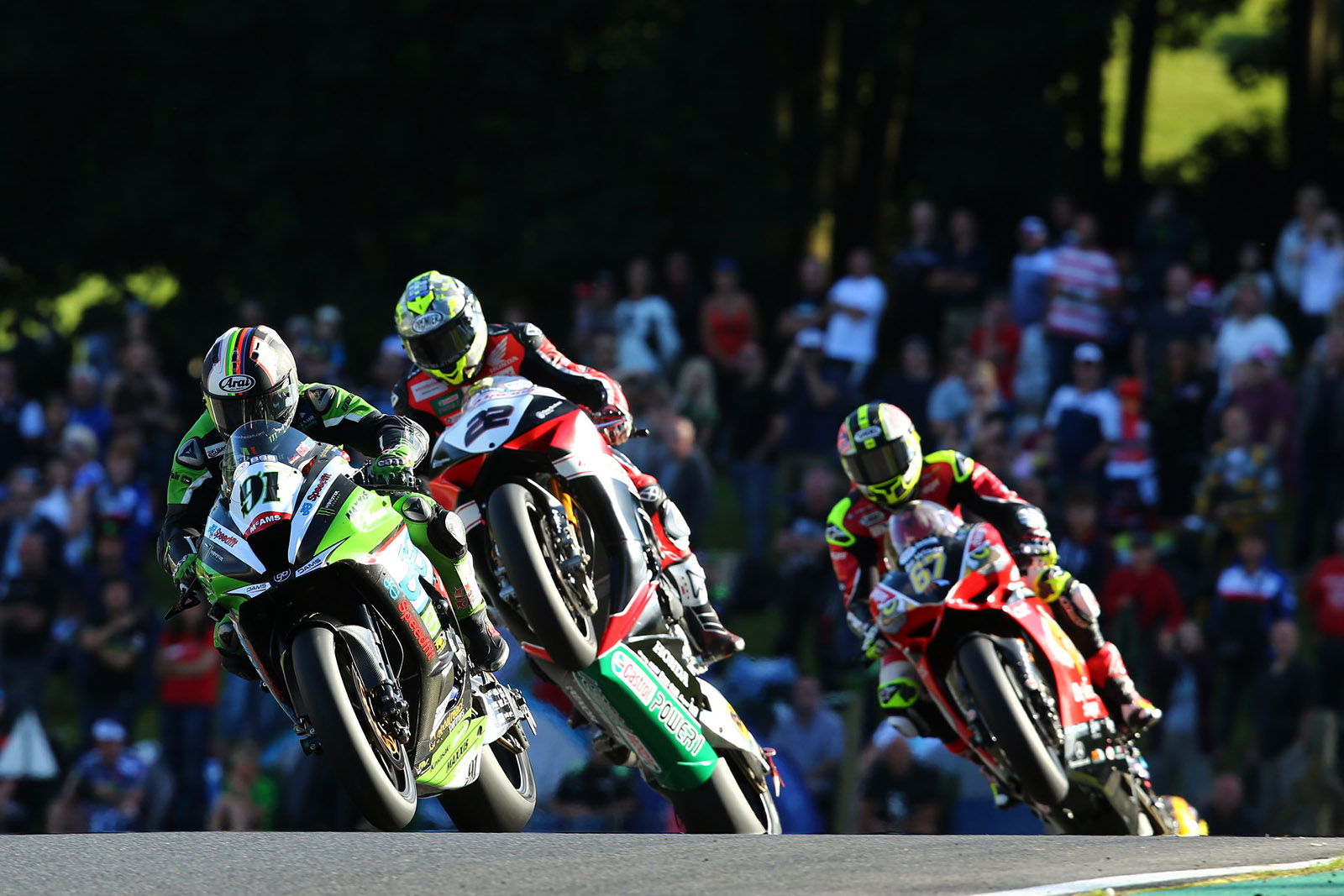 BSB Cadwell Park: Reparto de victorias entre Byrne y Haslam