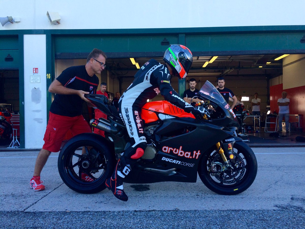 Los equipos Ducati de MotoGp y WorldSBK, de test en Misano