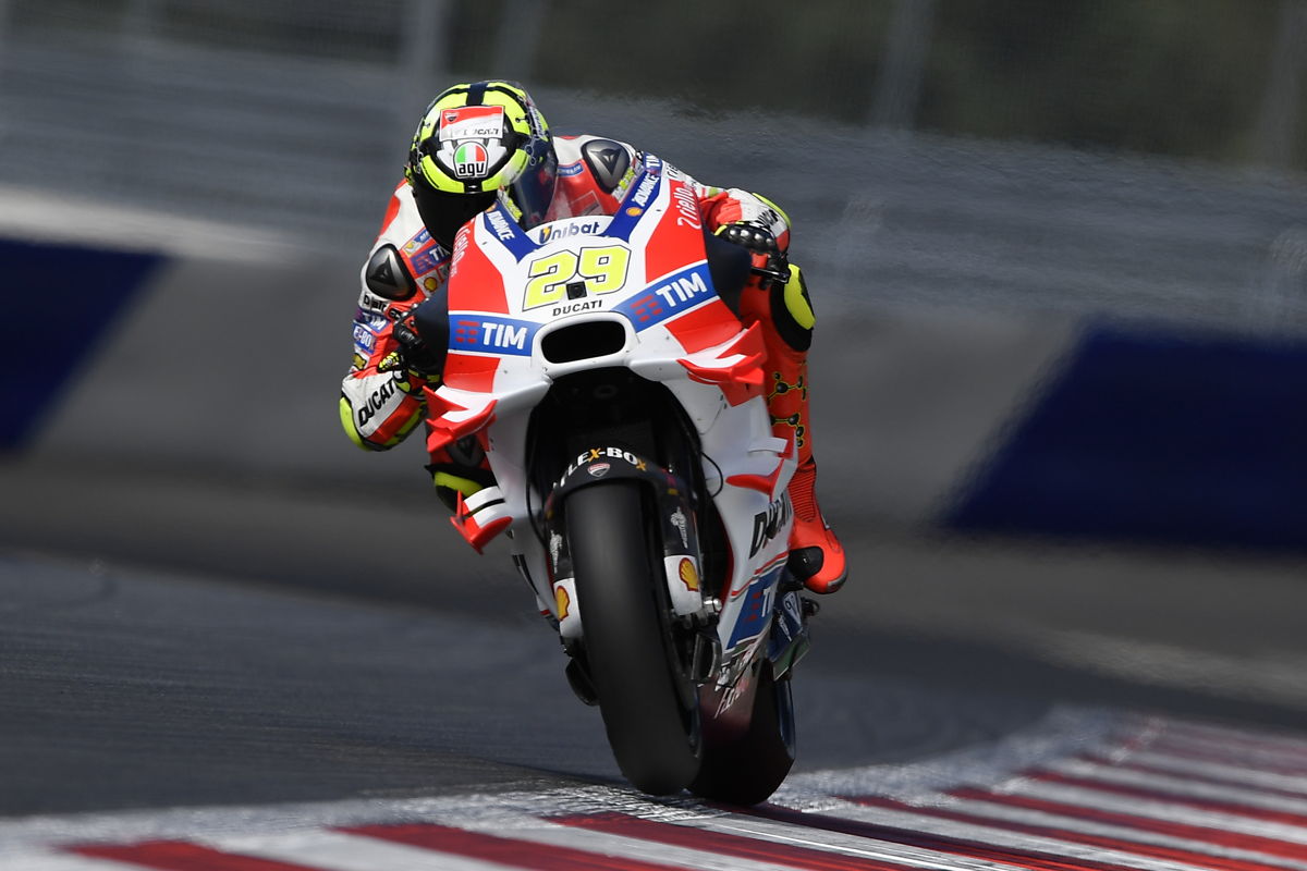 MotoGp-Austria-Iannone-Pole