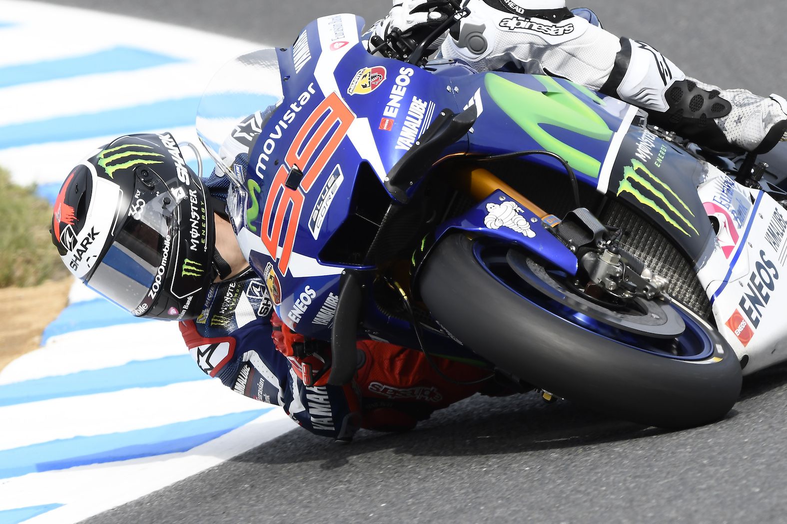 Gran Premio de Japón MotoGp:  Lorenzo lidera. Lesiones de Pedrosa y Laverty