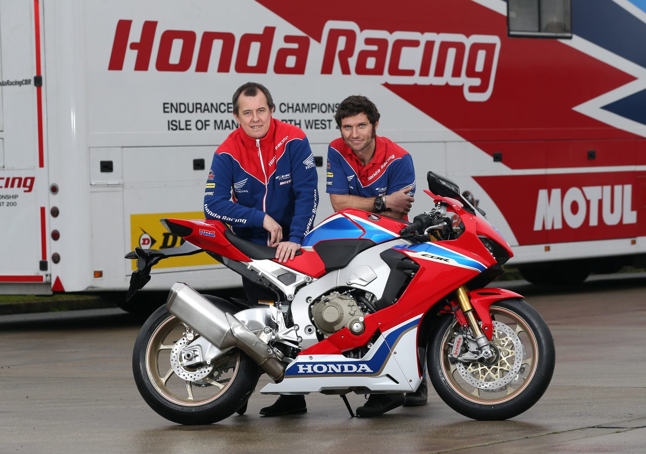 John McGuinness y Guy Martin