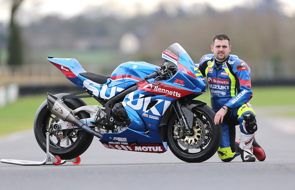 Michael Dunlop ficha por Bennets Suzuki