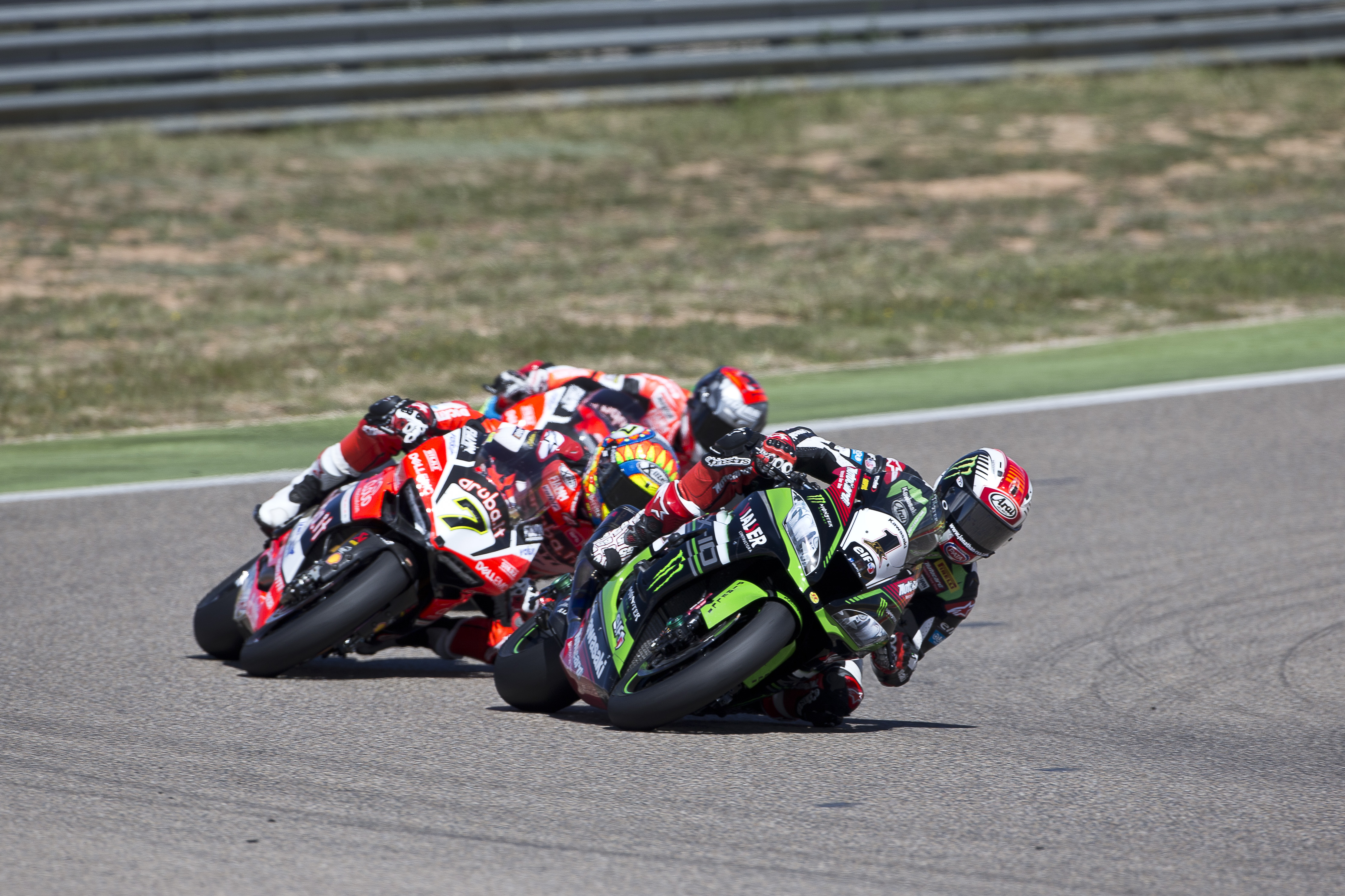 WorldSBK Motorland Aragón: Chaz Davies se impone a Rea