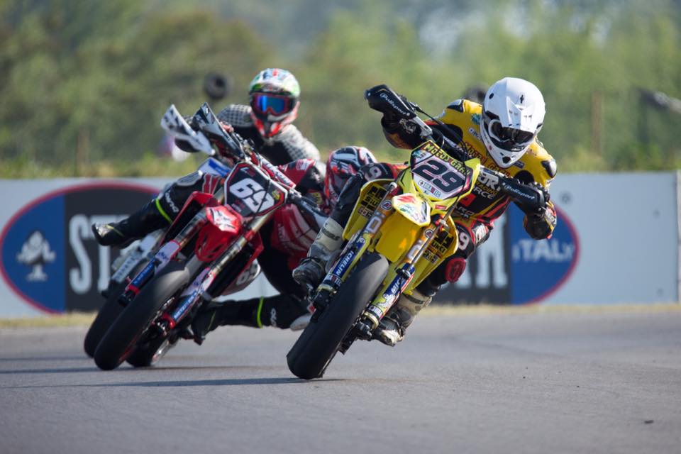 Prometedor debut de Pablo López en el Europeo de Supermoto