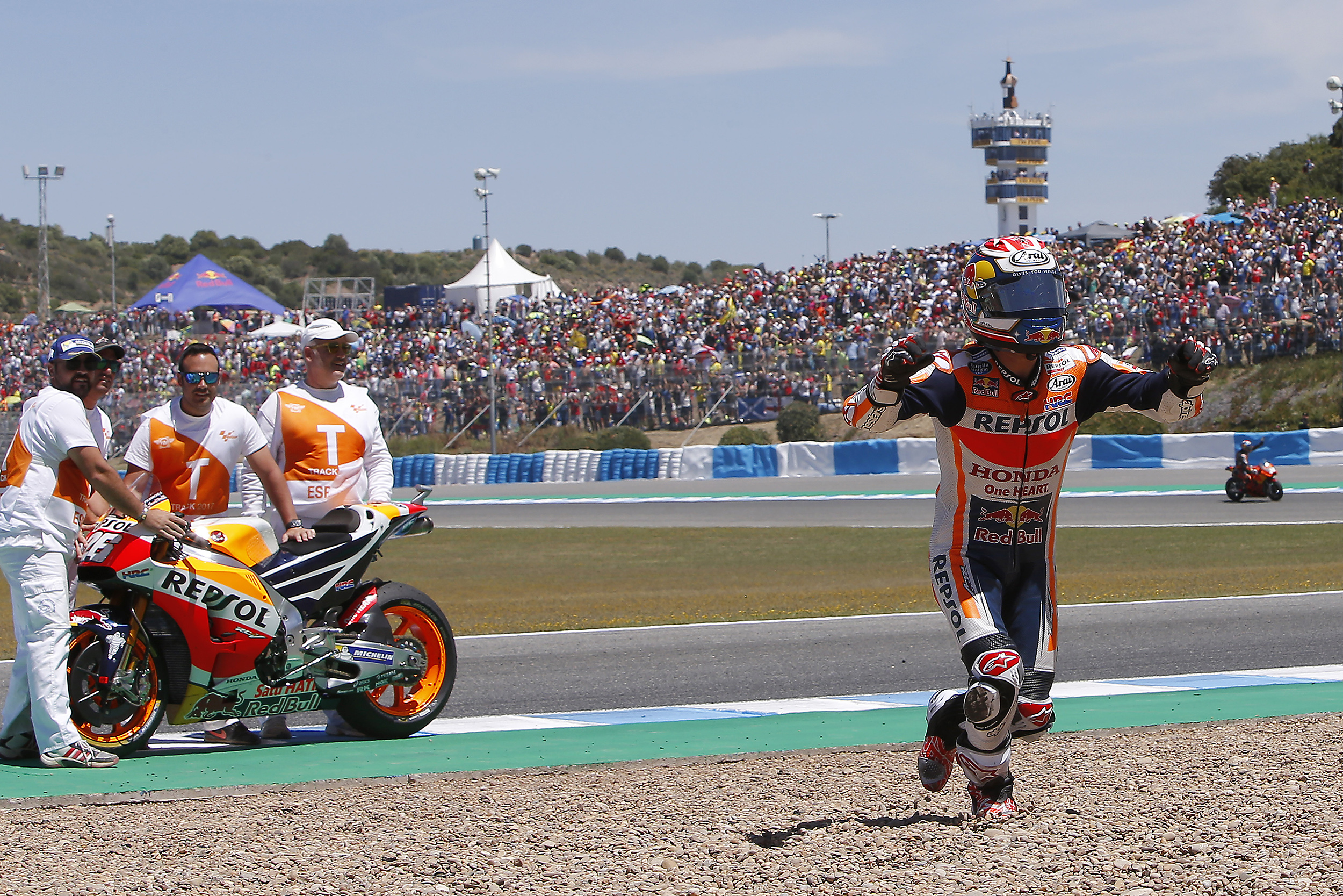 Dani Pedrosa se exhibe en Jerez