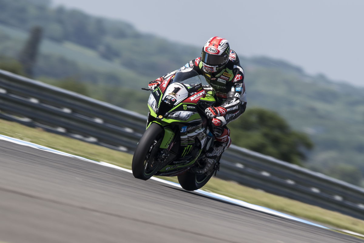 WorldSBK Donington Park: Rea manda en los libres. Ramos, undécimo