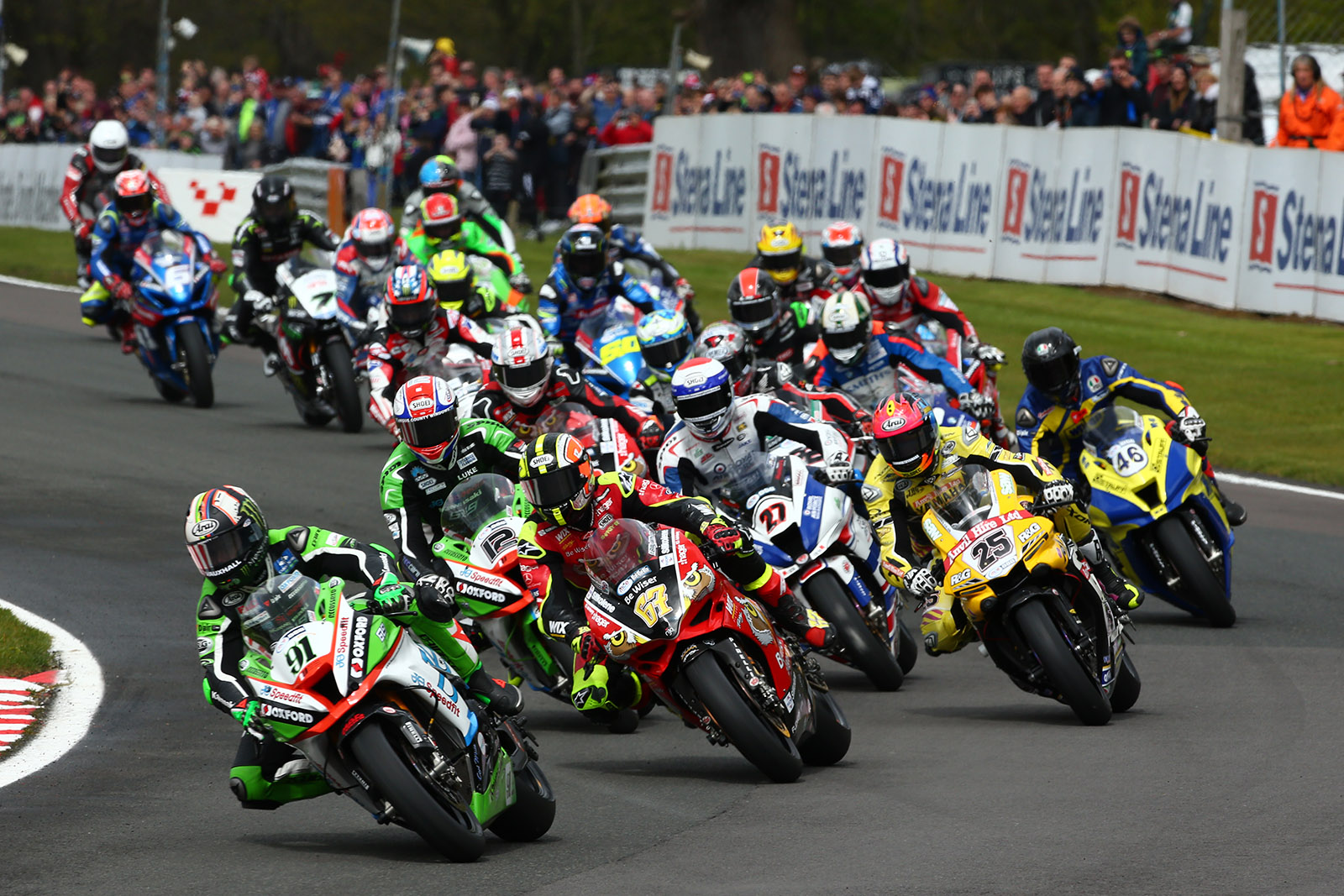 BSB Oulton Park: Victorias de Haslam y Byrne