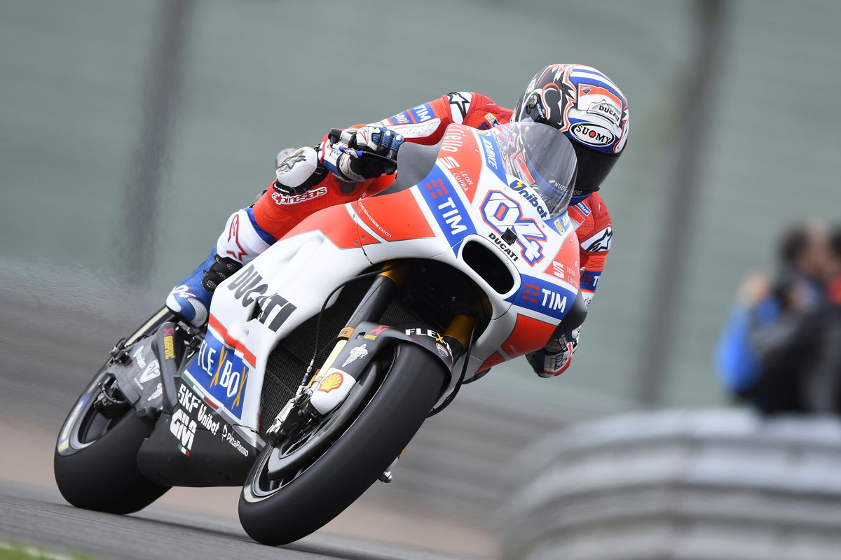 Gran Premio de Alemania de MotoGp: Dovizioso, líder en los libres. La lluvia, protagonista