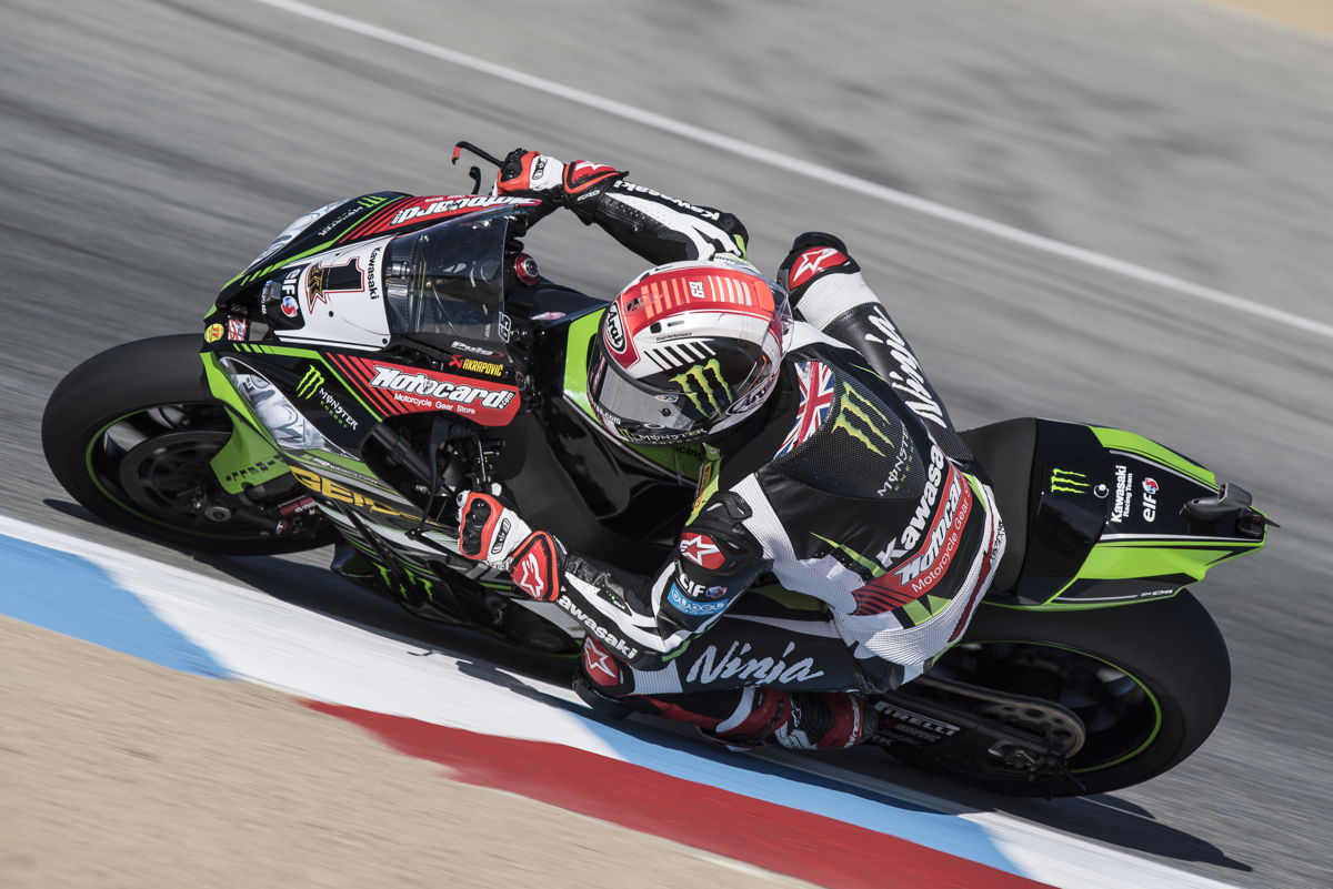 Jonathan Rea no da tregua en Laguna Seca