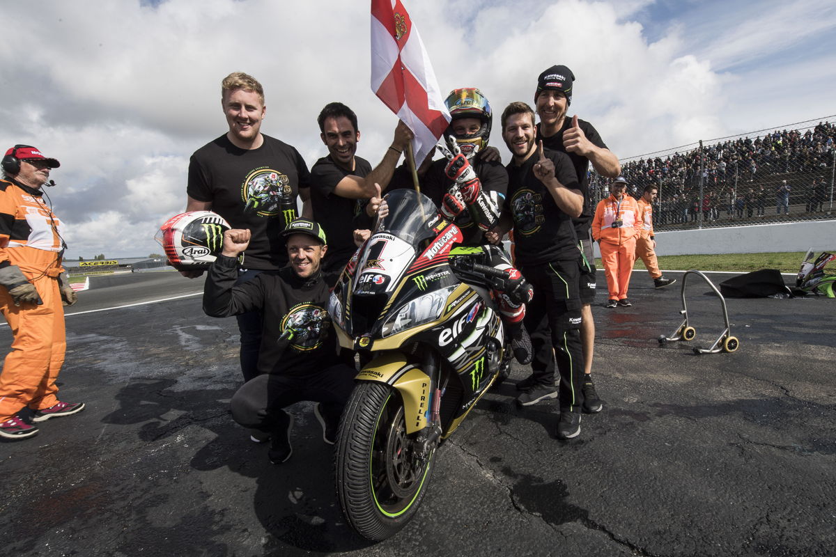 Jonathan Rea entra en la historia