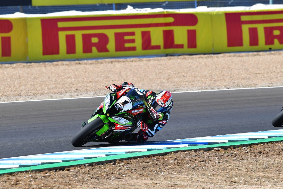 Jonathan Rea logra el doblete en Jerez