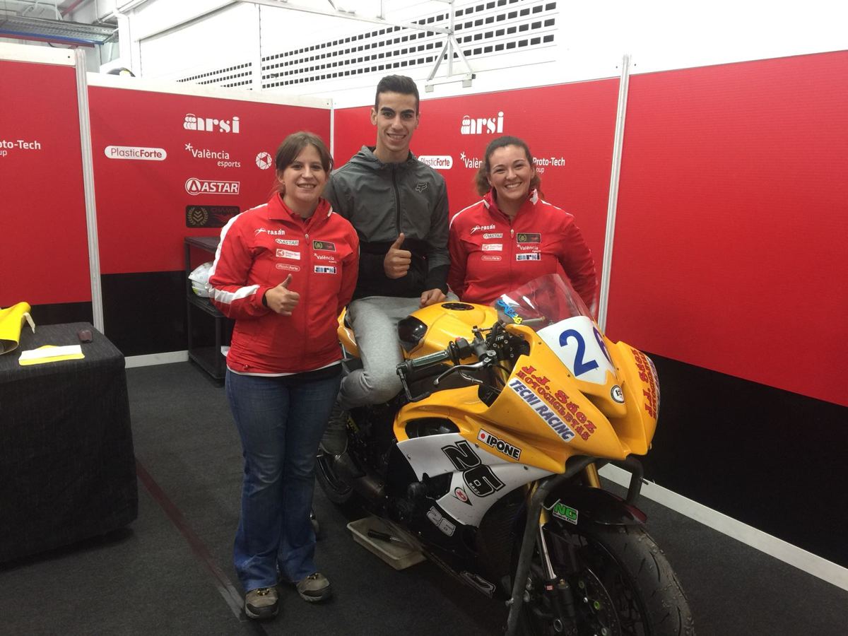 Dani Sáez, con el Champi Women Racing en el FIM CEV Valencia