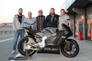 Equipo de desarrollo de la Kalex Moto2 con Motor Triumph