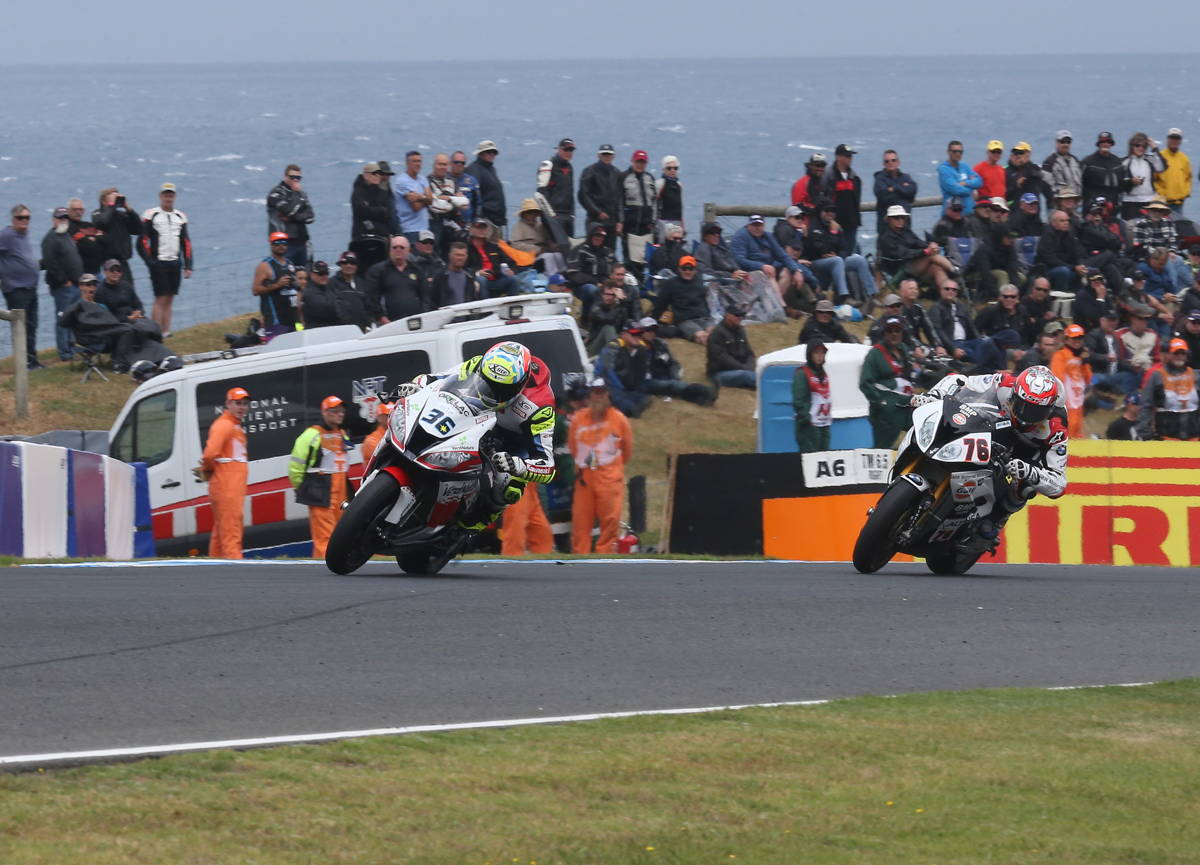 Leandro Mercado durante las pruebas de Superbike en Phillip Island