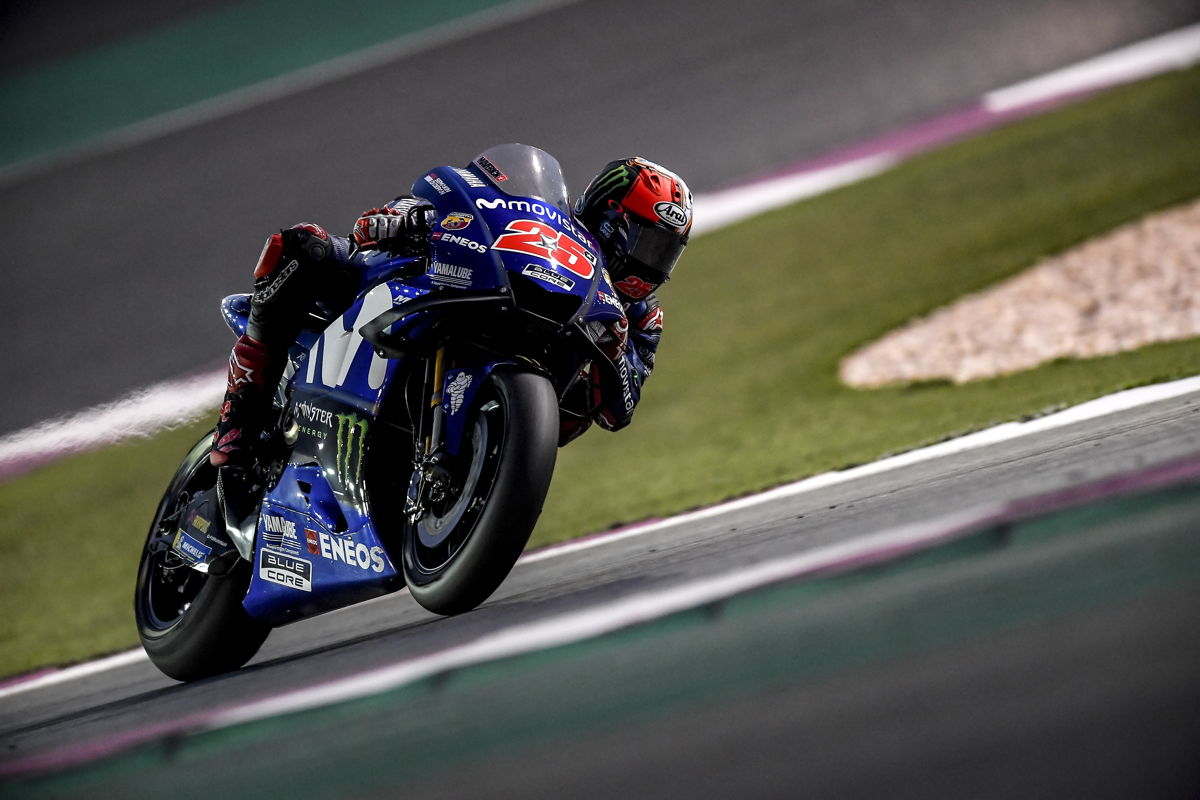 Maverick Viñales durante la primera jornada de test de MotoGp en Qatar