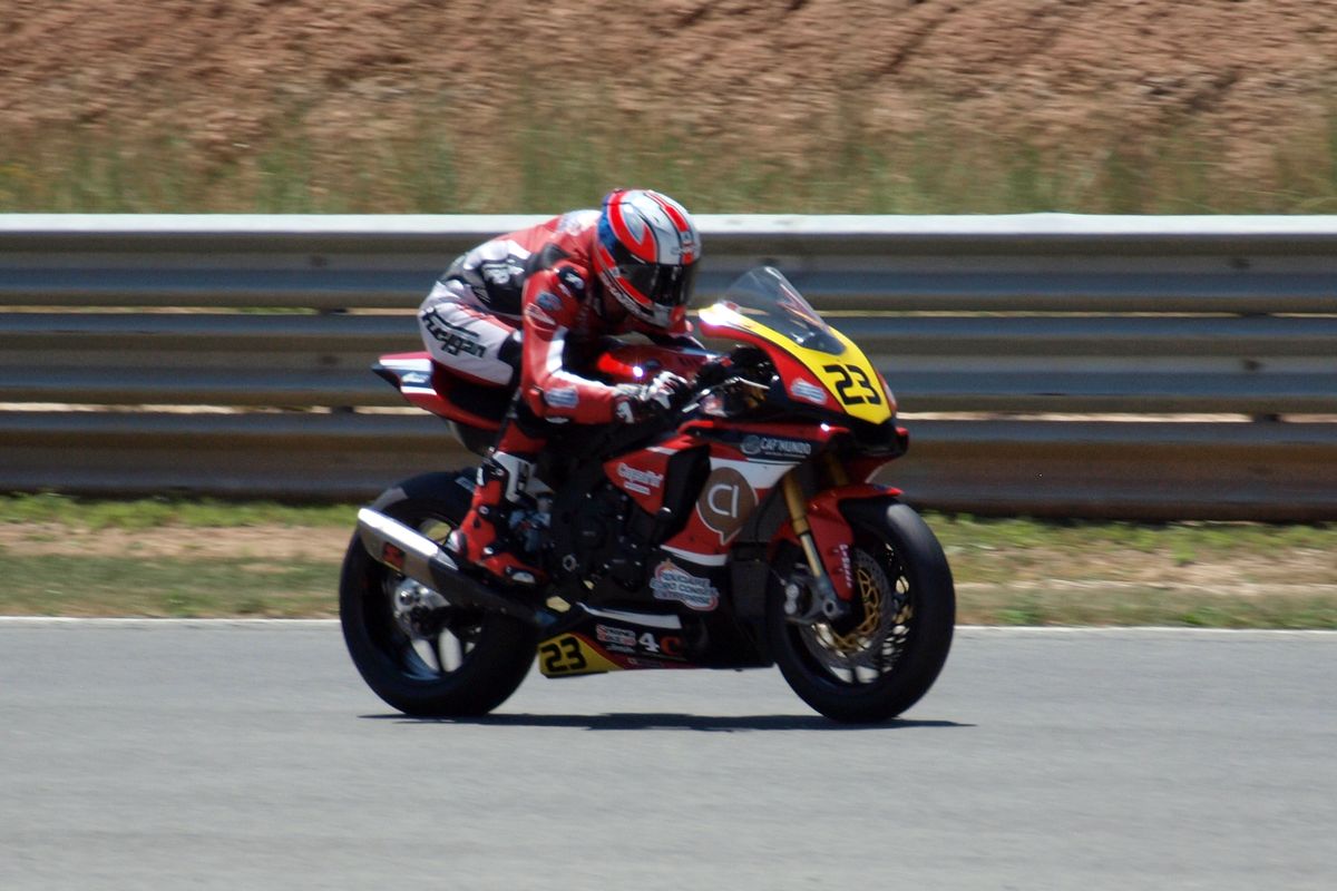 Chris Ponsson debutará en MotoGp con la Ducati de Tito Rabat