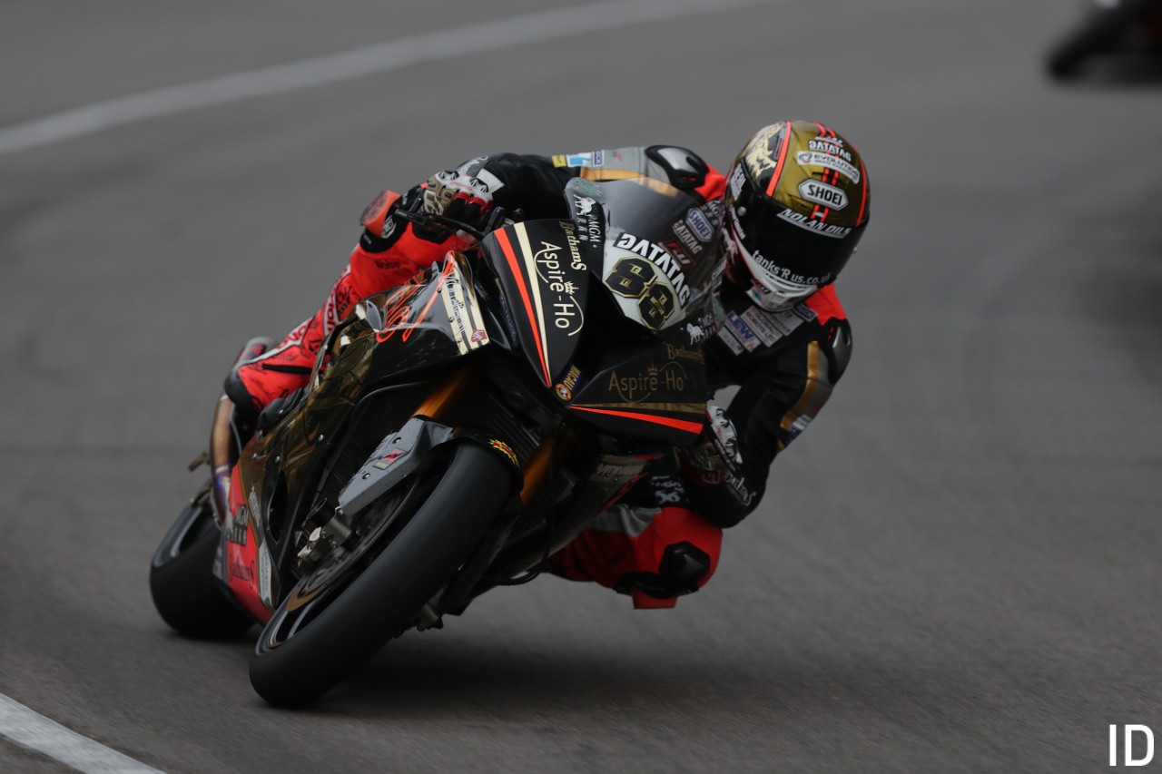 Peter Hickman consigue su tercera victoria en el Gran Premio de Macao