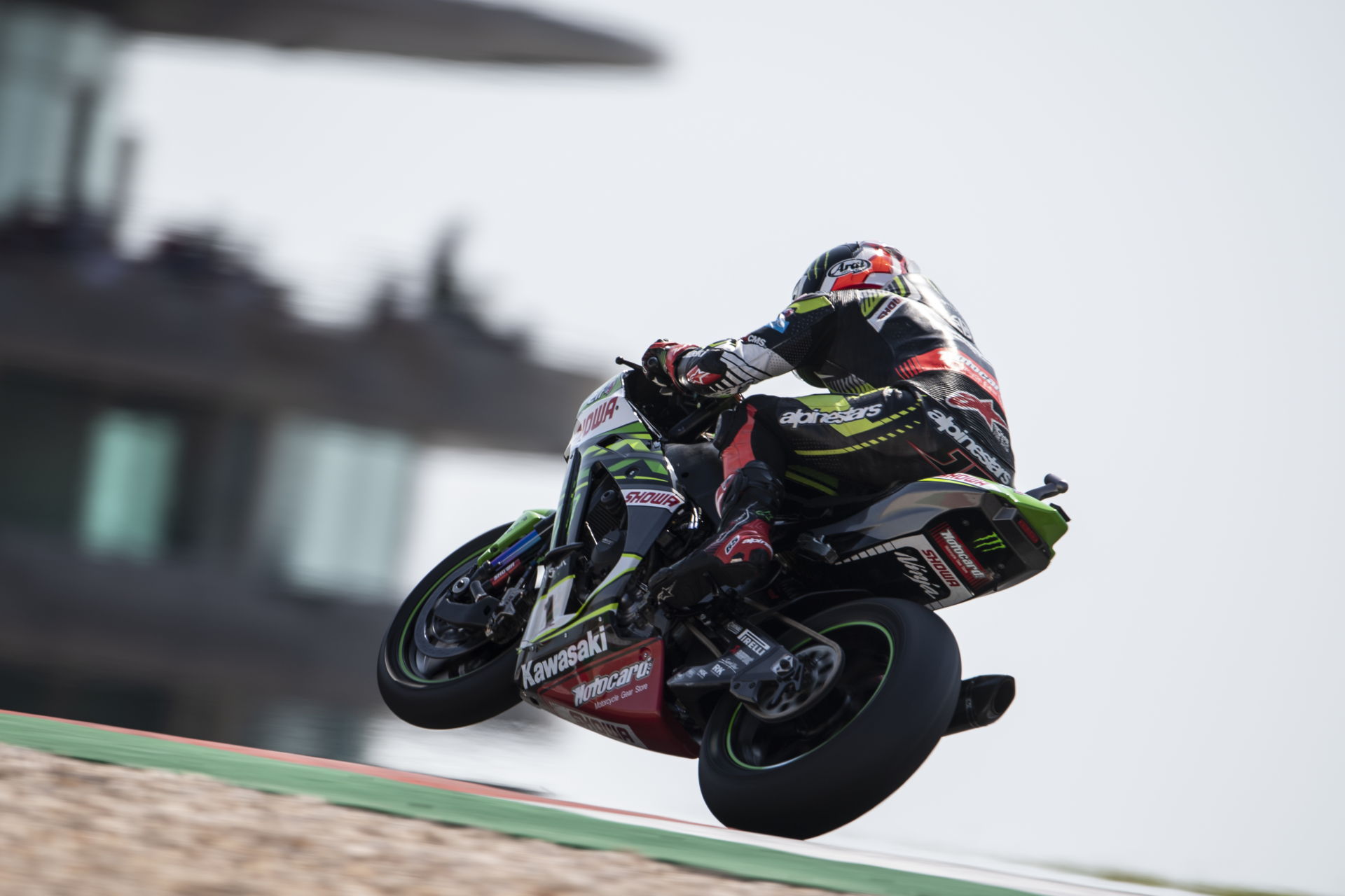 Victoria de Jonathan Rea en la primera carrera