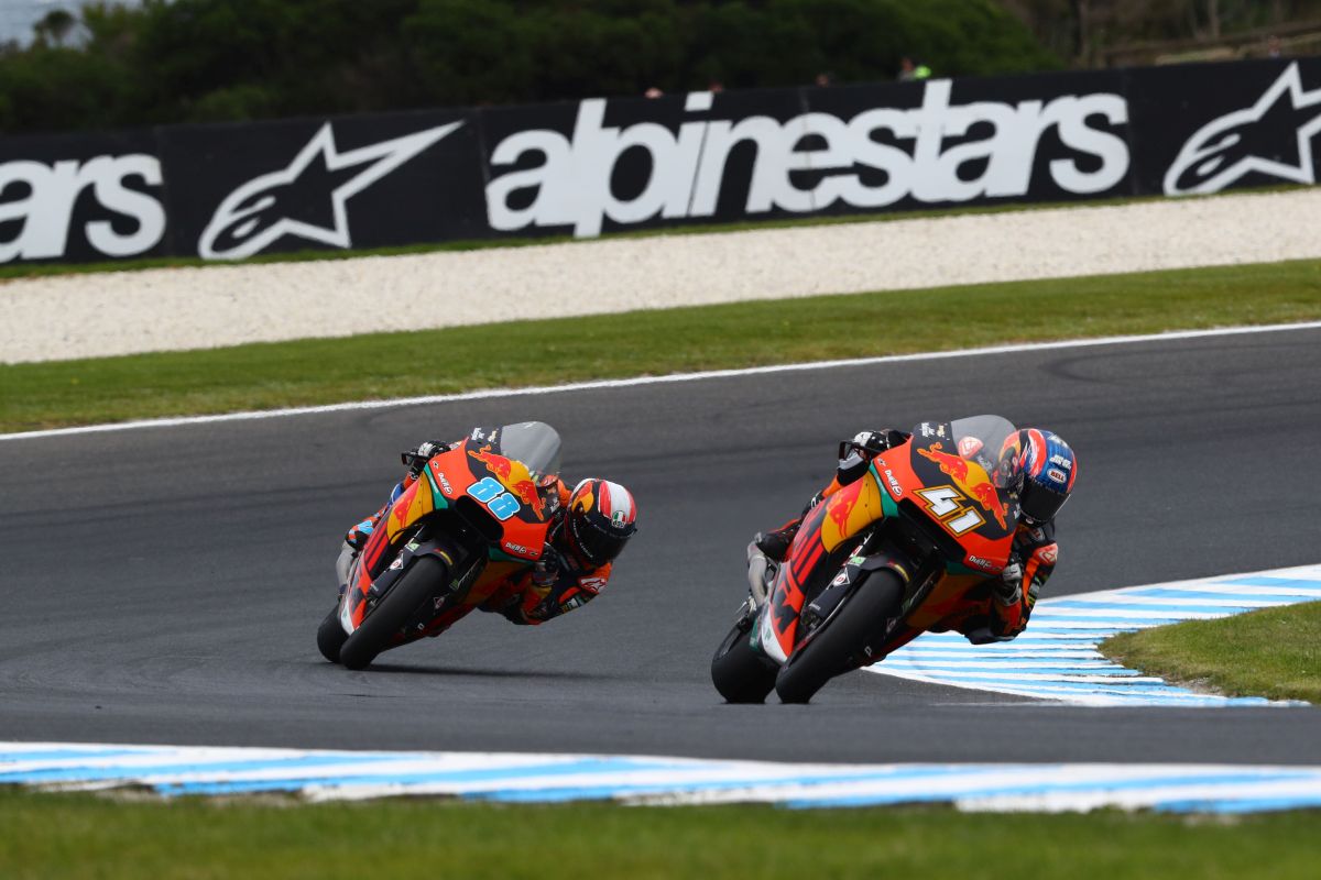 Victoria de Brad Binder. Álex Márquez deberá esperar a Malasia