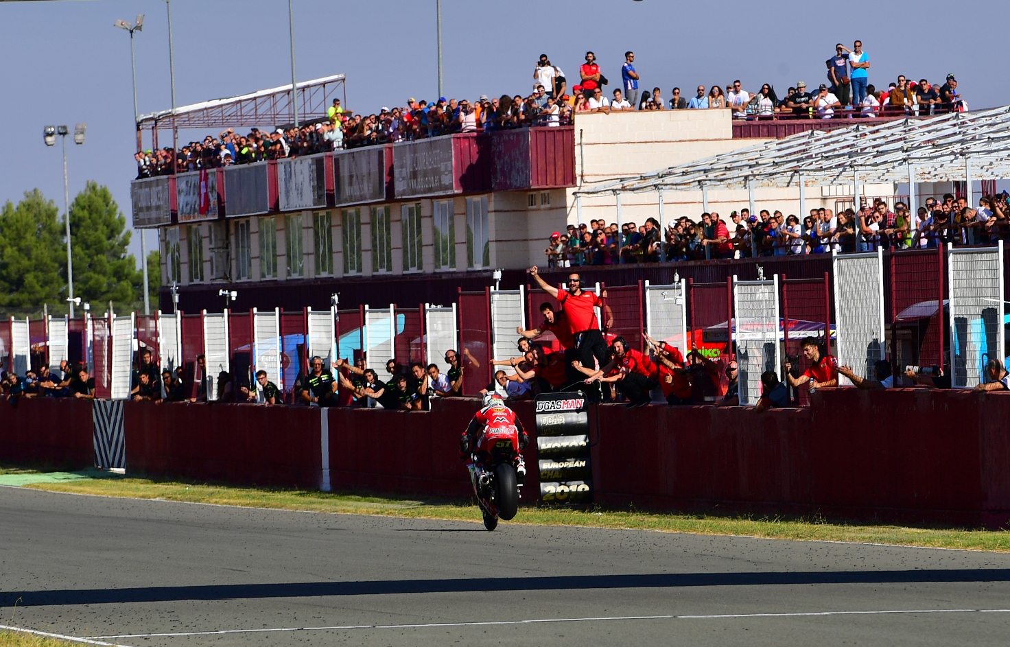 Edgar Pons, Campeón de Europa de Moto2